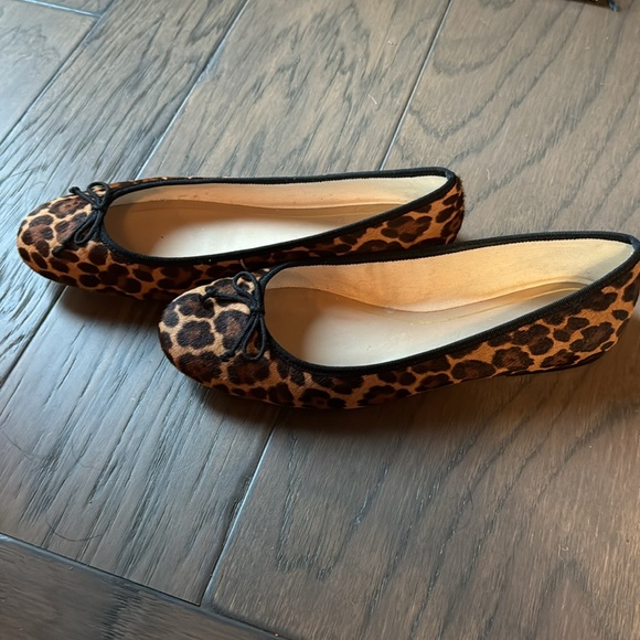 Ann Taylor leopard ballet flats size 8 - Picture 2 of 2